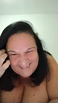 Snapshot of Yaya_Mineira chatting on 07/31/26, 02:00 Yaya Mineira online show from 07/31/26, 02:00