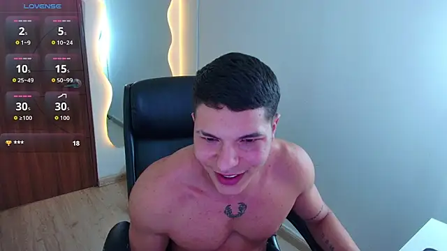 Snapshot of harrisoncuper chatting on 07/16/26, 08:59 harrisoncuper online show from 07/16/26, 08:59