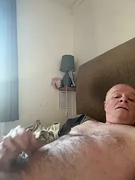 Snapshot of locallad88 chatting on 03/16/25, 08:43 locallad88 online show from 03/16/25, 08:43