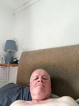 Snapshot of locallad88 chatting on 06/18/26, 03:16 locallad88 online show from 06/18/26, 03:16