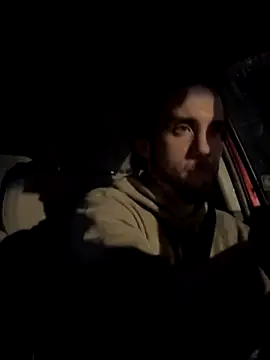 Snapshot of KcCumz19 chatting on 11/28/25, 09:56 KcCumz19 online show from 11/28/25, 09:56