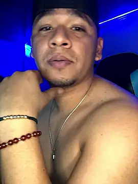 Dominik ozz online show from 01/18/26, 03:54