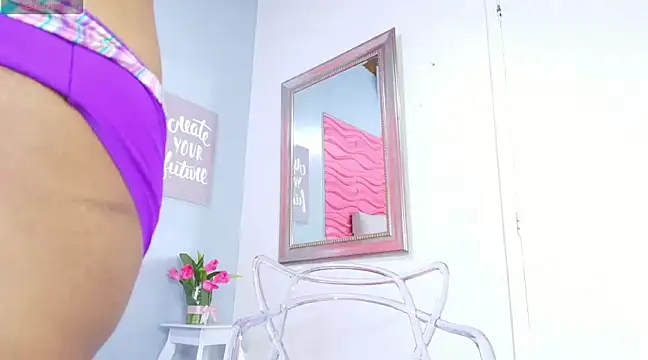 Snapshot of _Valeria_Brown chatting on 01/11/25, 09:04 Valeria Brown online show from 01/11/25, 09:04