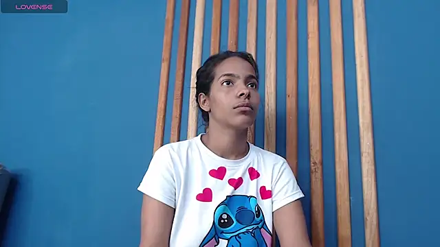 Snapshot of _Valeria_Brown chatting on 01/16/25, 12:23 Valeria Brown online show from 01/16/25, 12:23