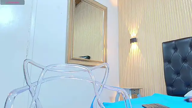 Snapshot of _Valeria_Brown chatting on 09/11/25, 08:53 Valeria Brown online show from 09/11/25, 08:53