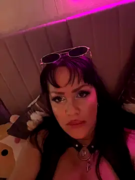 Lolaley2 online show from 11/21/25, 06:23