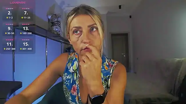 ZoeGrant online show from 10/01/25, 07:53