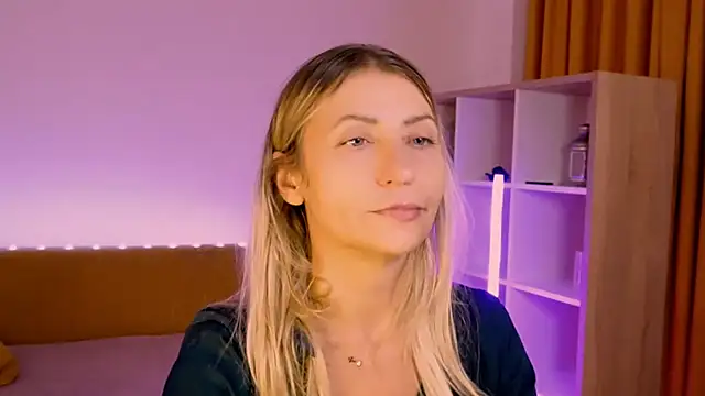 ZoeGrant online show from 07/05/26, 04:19