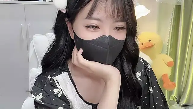 Snapshot of Mya_Lee chatting on 02/01/25, 05:37 Mya Lee online show from 02/01/25, 05:37
