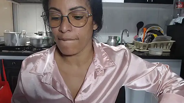 kateleyagrey online show from 09/30/25, 06:46