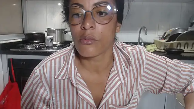 kateleyagrey online show from 10/24/25, 07:21