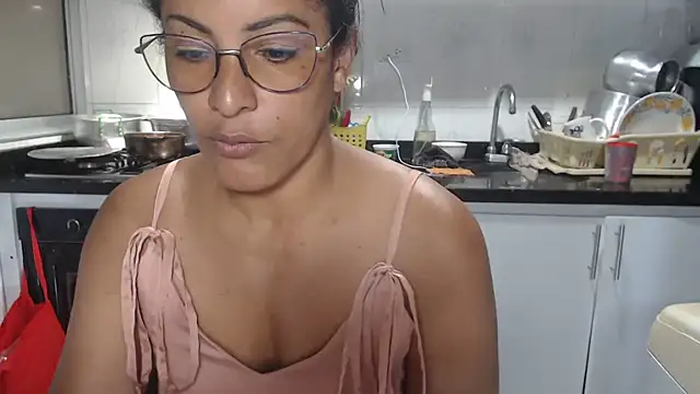 kateleyagrey online show from 10/27/25, 07:07