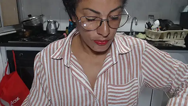 kateleyagrey online show from 11/13/25, 07:35