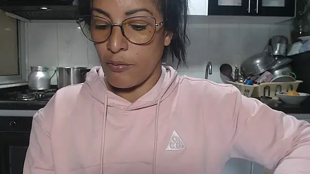 Snapshot of kateleyagrey chatting on 01/07/26, 07:38 kateleyagrey online show from 01/07/26, 07:38