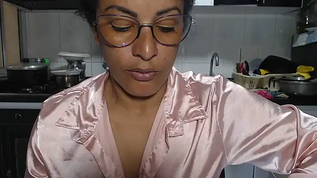 Snapshot of kateleyagrey chatting on 01/09/26, 06:31 kateleyagrey online show from 01/09/26, 06:31