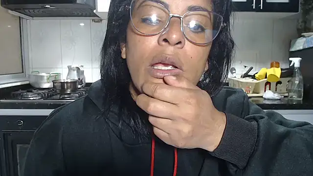 Snapshot of kateleyagrey chatting on 01/12/26, 06:35 kateleyagrey online show from 01/12/26, 06:35