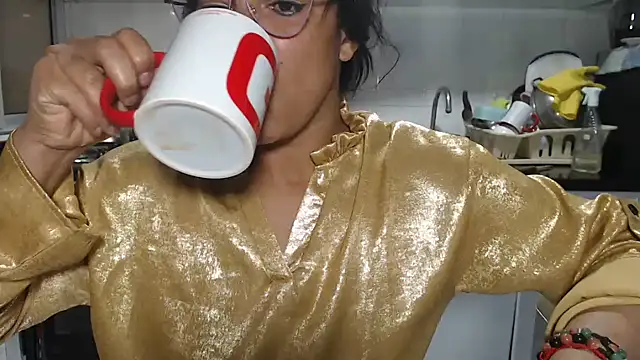 Snapshot of kateleyagrey chatting on 01/14/26, 08:03 kateleyagrey online show from 01/14/26, 08:03