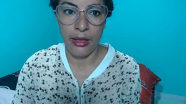 Snapshot of kateleyagrey chatting on 02/01/26, 11:42 kateleyagrey online show from 02/01/26, 11:42