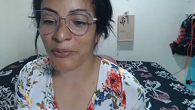 Snapshot of kateleyagrey chatting on 02/24/26, 07:34 kateleyagrey online show from 02/24/26, 07:34