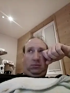 Snapshot of GeilerSchweizer chatting on 01/31/25, 09:26 GeilerSchweizer online show from 01/31/25, 09:26