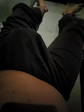 Snapshot of GeilerSchweizer chatting on 11/10/25, 10:53 GeilerSchweizer online show from 11/10/25, 10:53