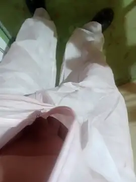 Snapshot of GeilerSchweizer chatting on 12/05/25, 01:09 GeilerSchweizer online show from 12/05/25, 01:09