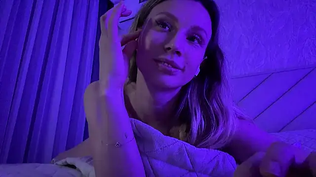 Alice Wonders online show from 02/07/25, 02:08