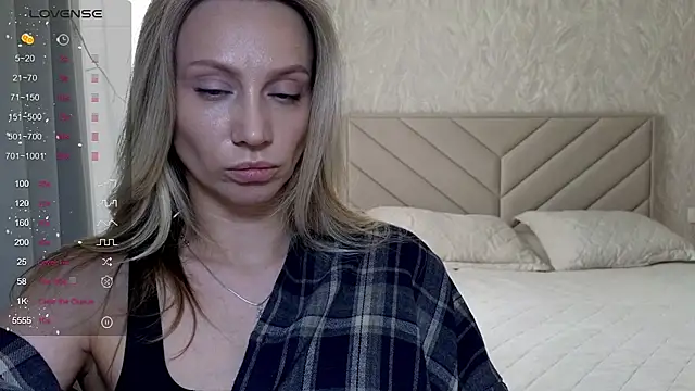 Alice Wonders online show from 04/22/26, 07:33