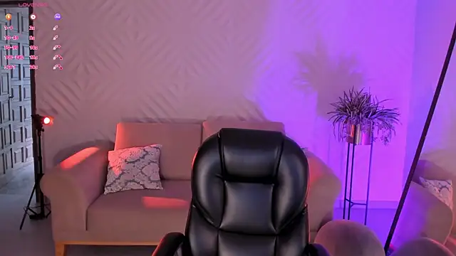 RoseFerrera online show from 01/18/25, 08:30