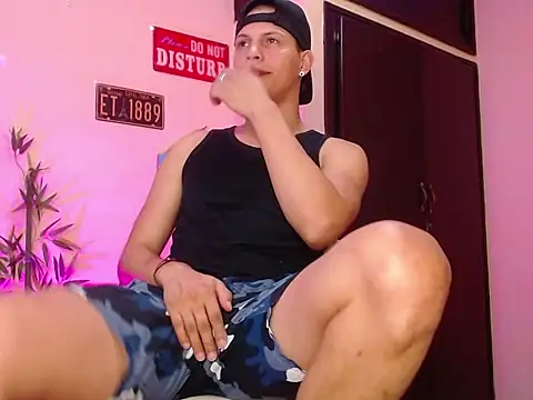 DavidNeill online show from 12/21/24, 06:34