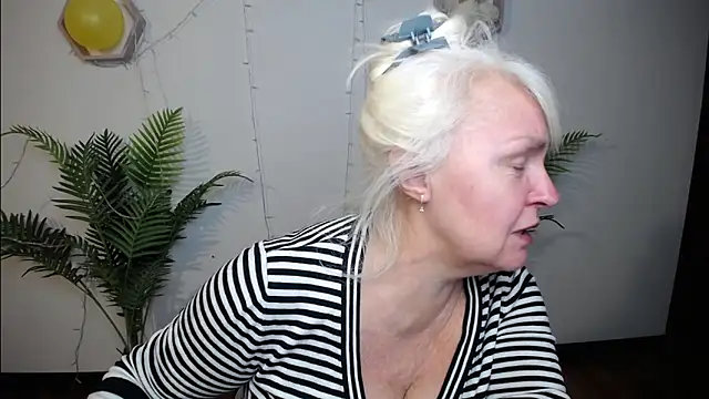 BlondyLeeBest online show from 03/15/26, 08:15