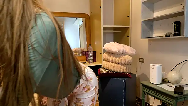 Miaelis online show from 03/13/26, 05:08