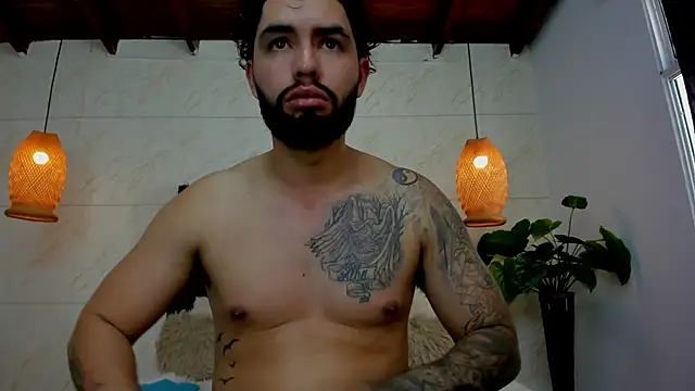 Snapshot of matteosantos chatting on 02/07/25, 05:51 matteosantos online show from 02/07/25, 05:51