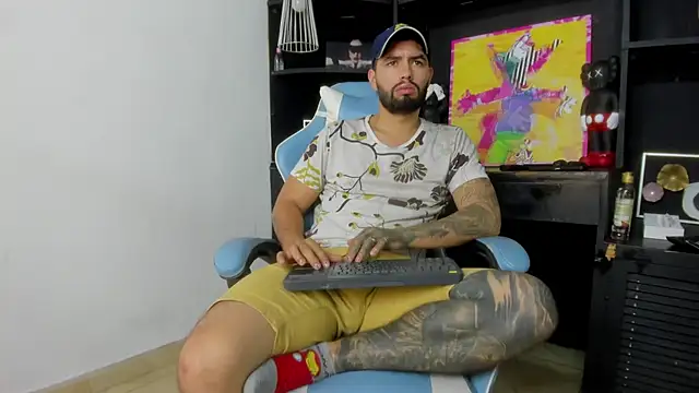 Snapshot of matteosantos chatting on 02/09/25, 01:56 matteosantos online show from 02/09/25, 01:56