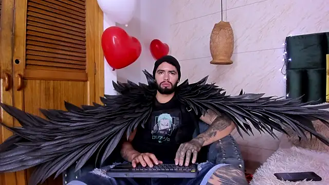 Snapshot of matteosantos chatting on 02/14/25, 11:53 matteosantos online show from 02/14/25, 11:53