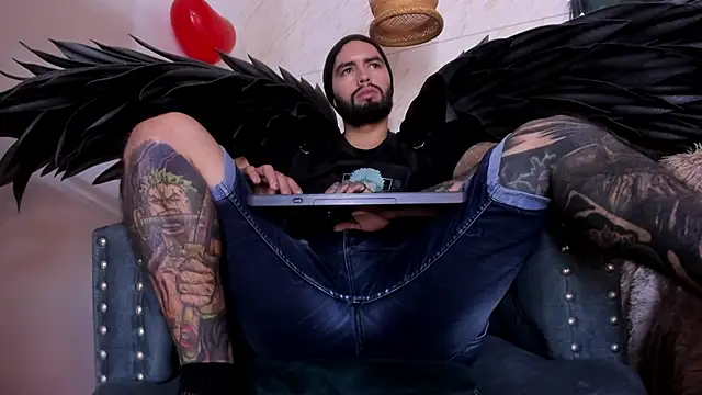 Snapshot of matteosantos chatting on 02/14/25, 02:54 matteosantos online show from 02/14/25, 02:54