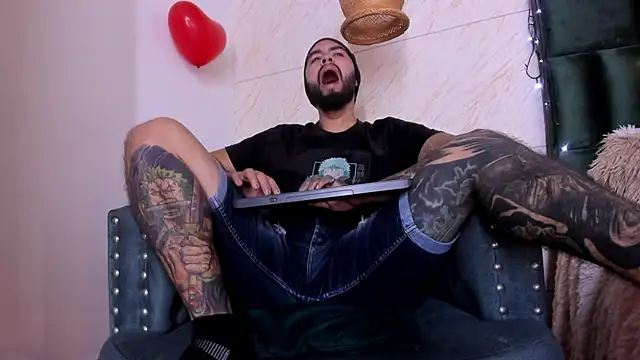 Snapshot of matteosantos chatting on 02/14/25, 05:57 matteosantos online show from 02/14/25, 05:57