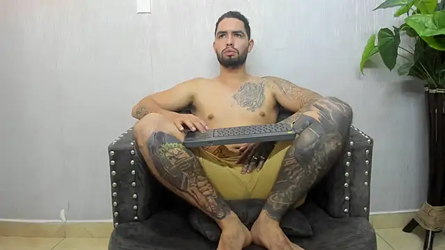 Snapshot of matteosantos chatting on 03/15/25, 05:48 matteosantos online show from 03/15/25, 05:48