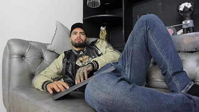 Snapshot of matteosantos chatting on 03/18/25, 11:41 matteosantos online show from 03/18/25, 11:41