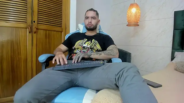 Snapshot of matteosantos chatting on 03/21/25, 11:55 matteosantos online show from 03/21/25, 11:55