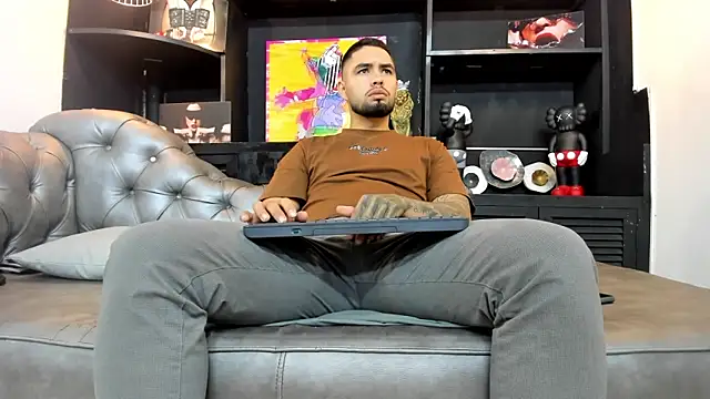 Snapshot of matteosantos chatting on 09/09/25, 11:32 matteosantos online show from 09/09/25, 11:32