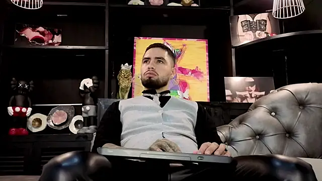 Snapshot of matteosantos chatting on 09/14/25, 12:15 matteosantos online show from 09/14/25, 12:15