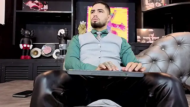 Snapshot of matteosantos chatting on 09/16/25, 11:33 matteosantos online show from 09/16/25, 11:33