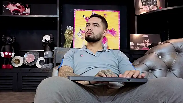 Snapshot of matteosantos chatting on 09/18/25, 11:56 matteosantos online show from 09/18/25, 11:56