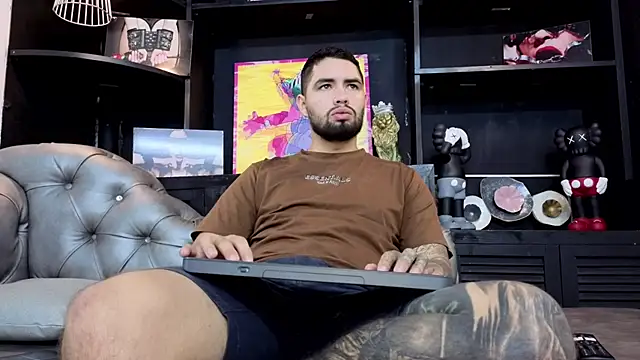 Snapshot of matteosantos chatting on 09/23/25, 11:57 matteosantos online show from 09/23/25, 11:57