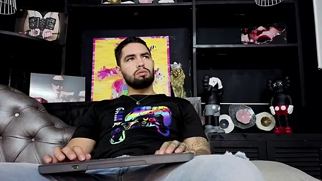 Snapshot of matteosantos chatting on 09/26/25, 11:36 matteosantos online show from 09/26/25, 11:36