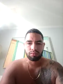 Snapshot of matteosantos chatting on 10/02/25, 01:29 matteosantos online show from 10/02/25, 01:29