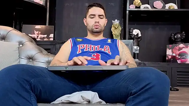 Snapshot of matteosantos chatting on 10/29/25, 11:34 matteosantos online show from 10/29/25, 11:34