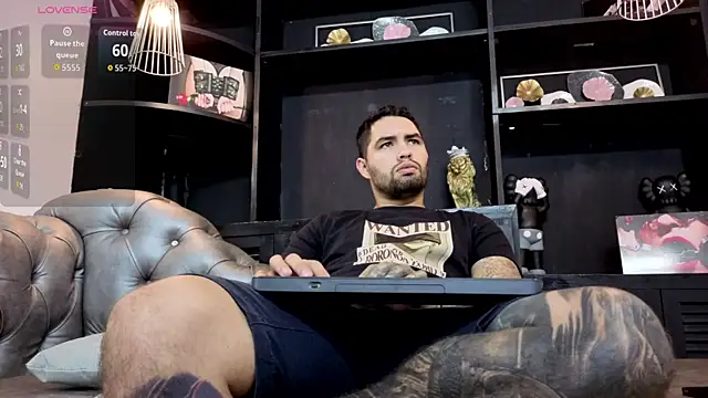 Snapshot of matteosantos chatting on 11/04/25, 11:42 matteosantos online show from 11/04/25, 11:42