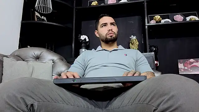 Snapshot of matteosantos chatting on 12/01/25, 12:10 matteosantos online show from 12/01/25, 12:10